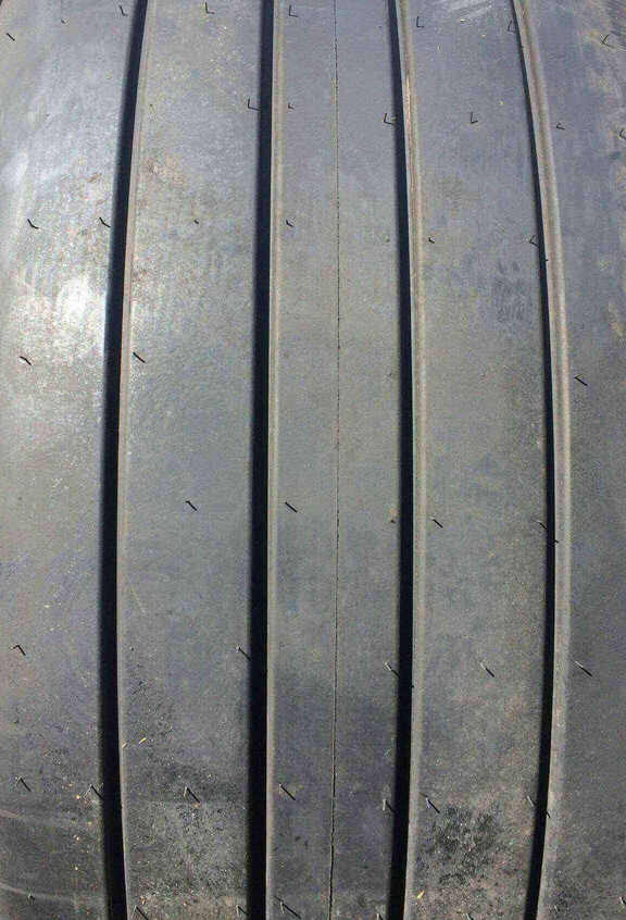 Multi Rib tread pattern image